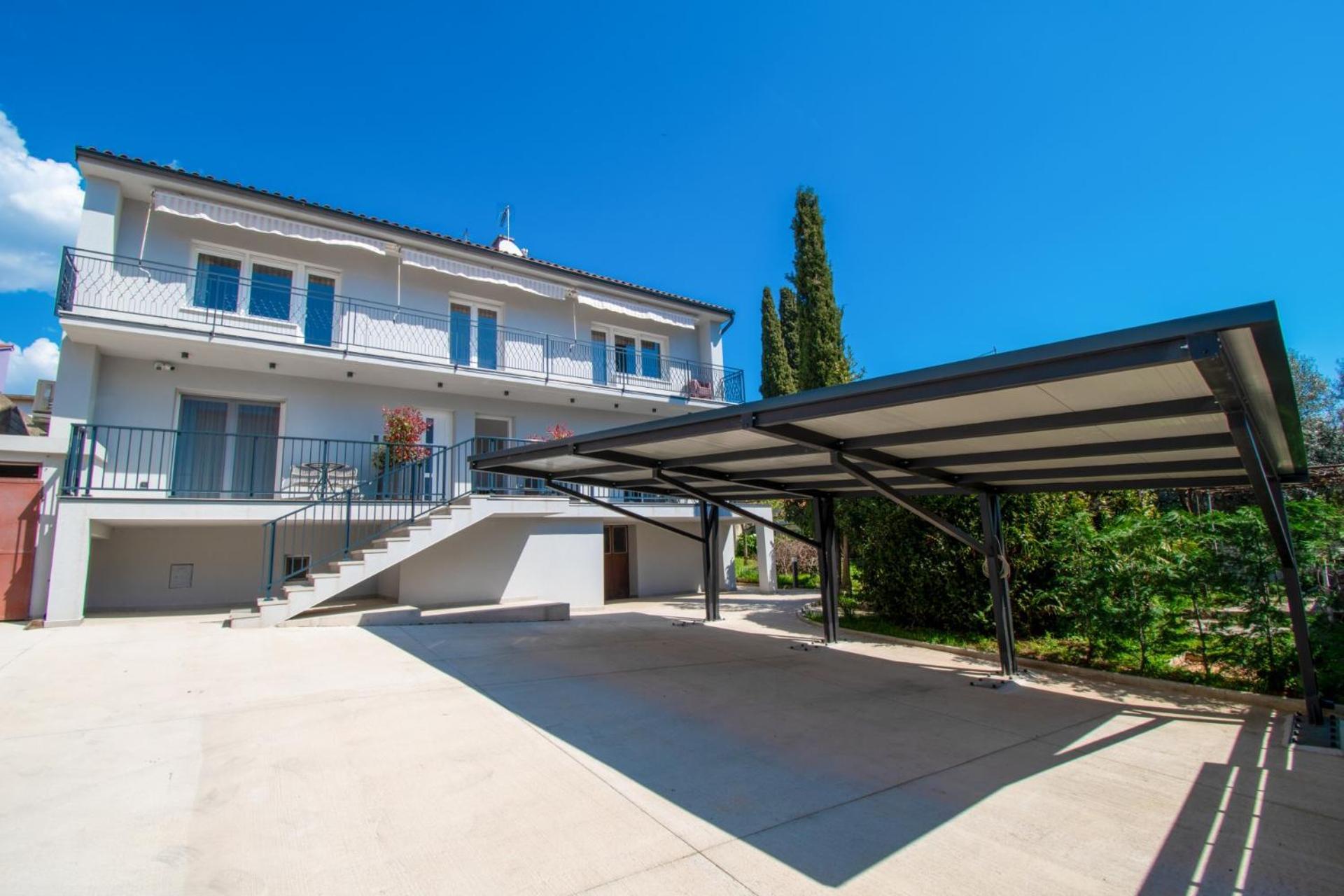 City Life With Free Parking Pula Exterior photo